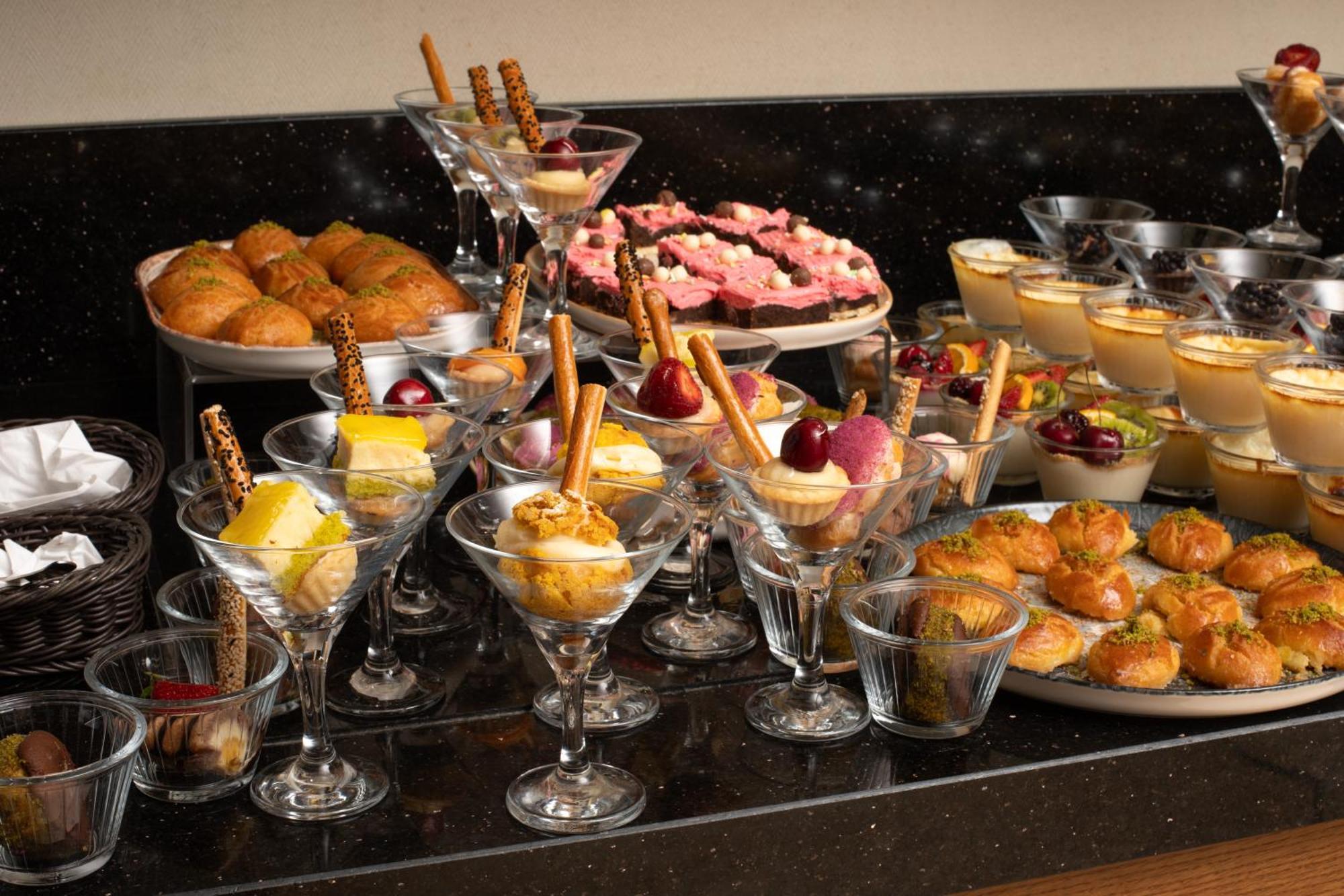 Ramada Plaza By Wyndham Istanbul Atakoy Hotel Eksteriør billede