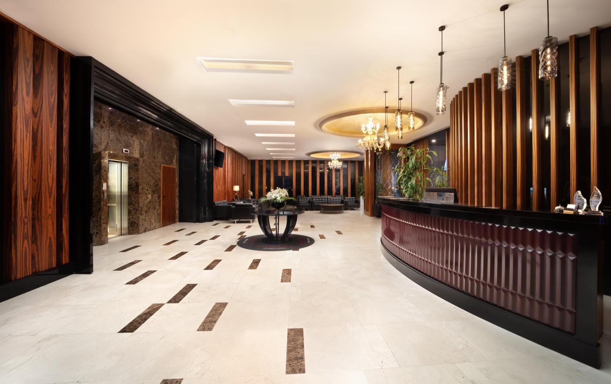 Ramada Plaza By Wyndham Istanbul Atakoy Hotel Eksteriør billede
