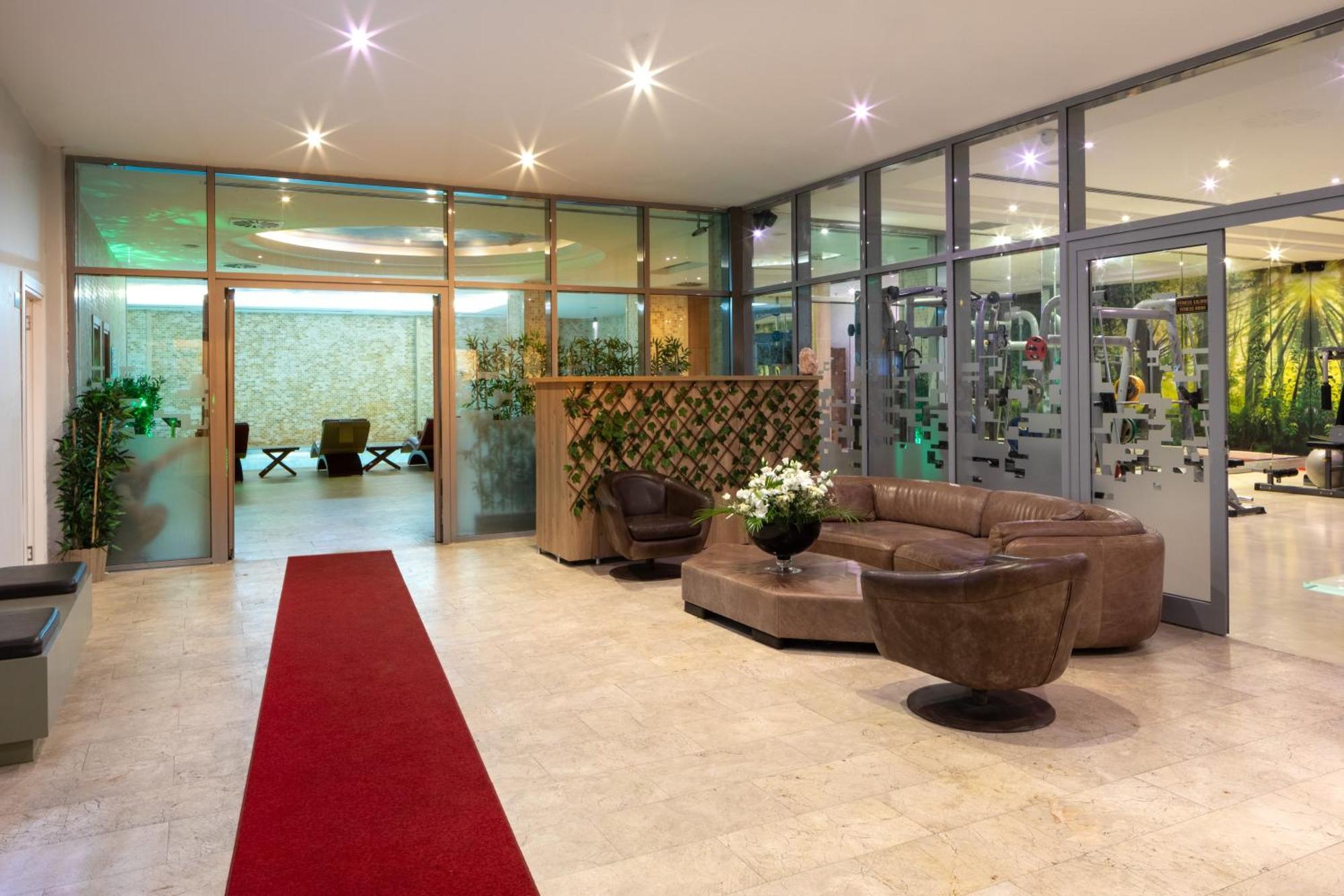 Ramada Plaza By Wyndham Istanbul Atakoy Hotel Eksteriør billede