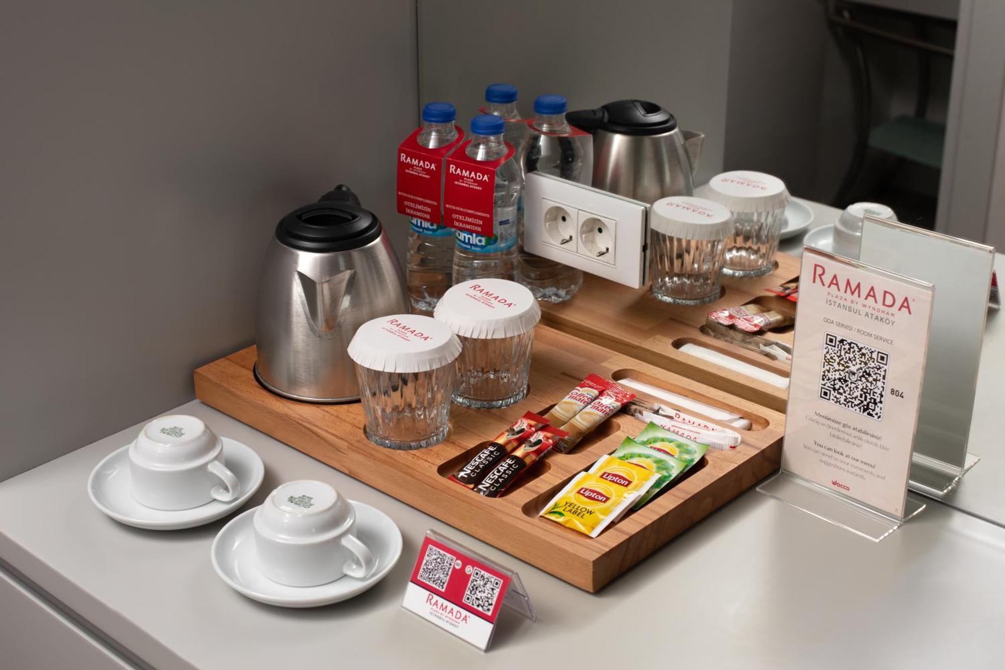 Ramada Plaza By Wyndham Istanbul Atakoy Hotel Eksteriør billede