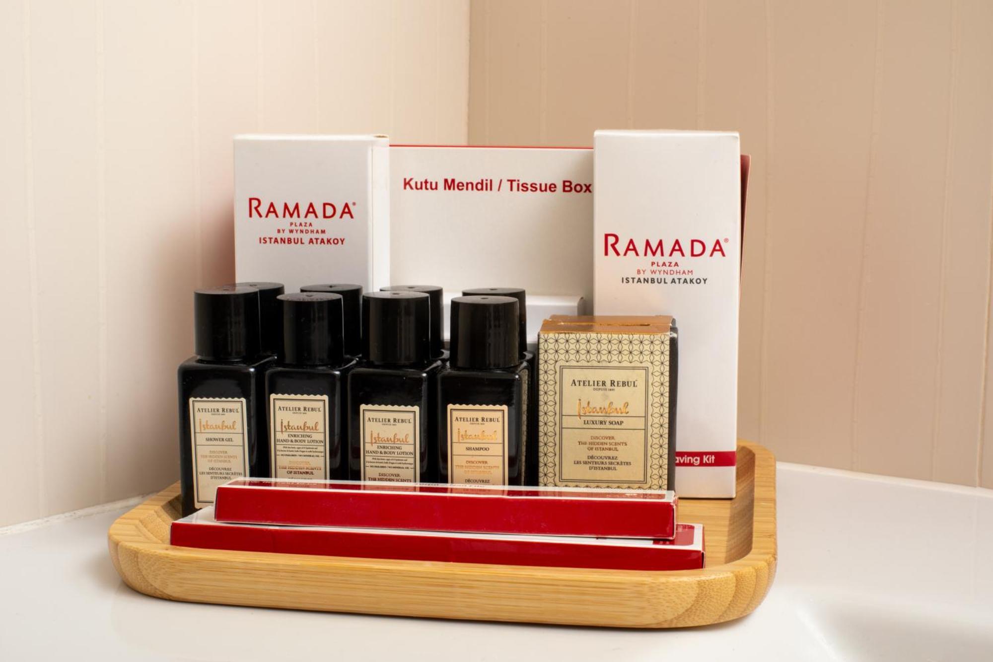 Ramada Plaza By Wyndham Istanbul Atakoy Hotel Eksteriør billede