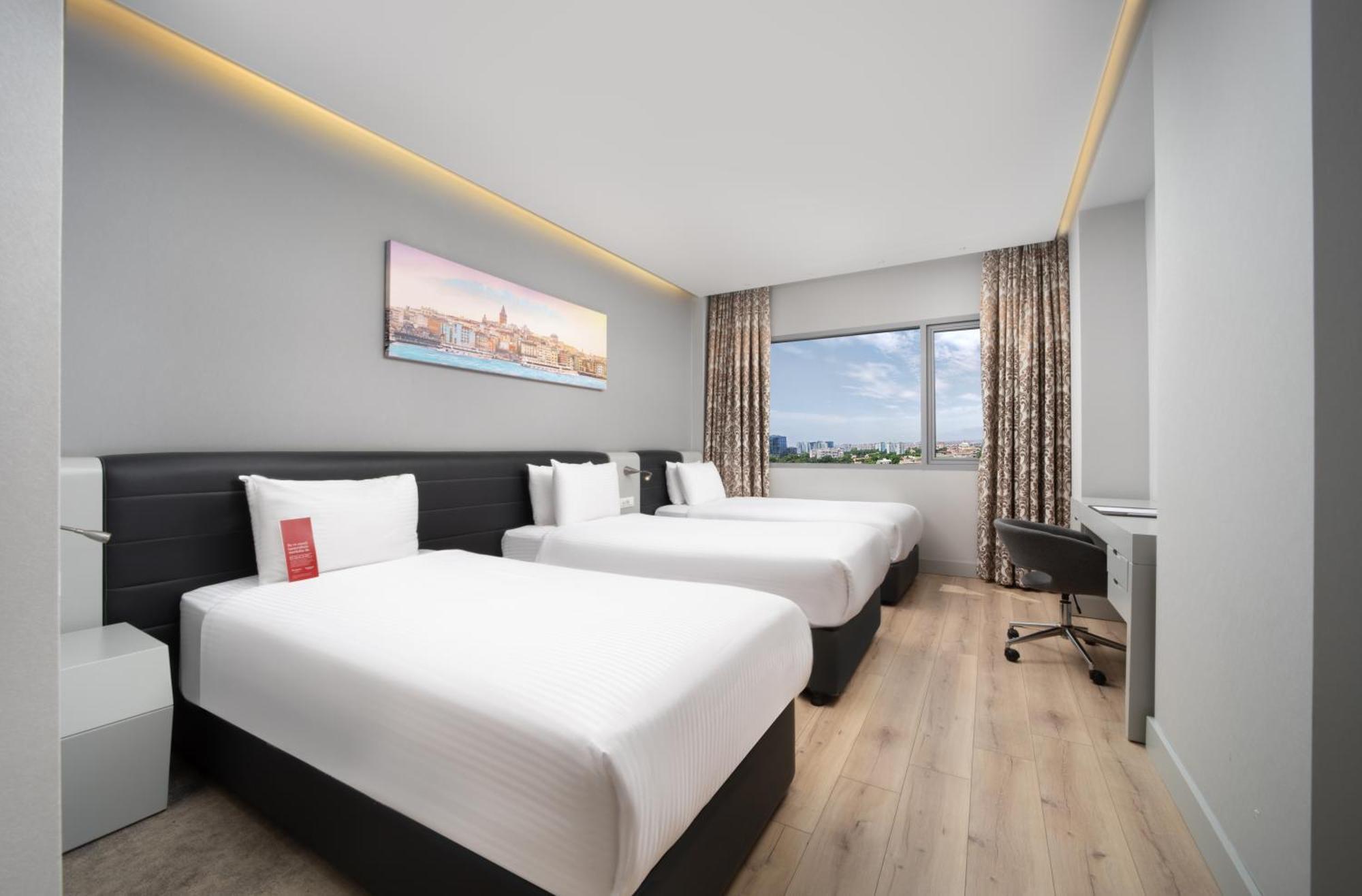 Ramada Plaza By Wyndham Istanbul Atakoy Hotel Eksteriør billede